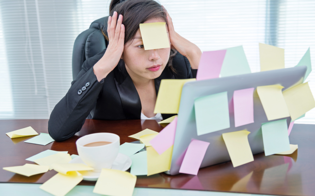 A Japanese woman looking at Japanese keywords trends searching for keywords to use in Japan App Store